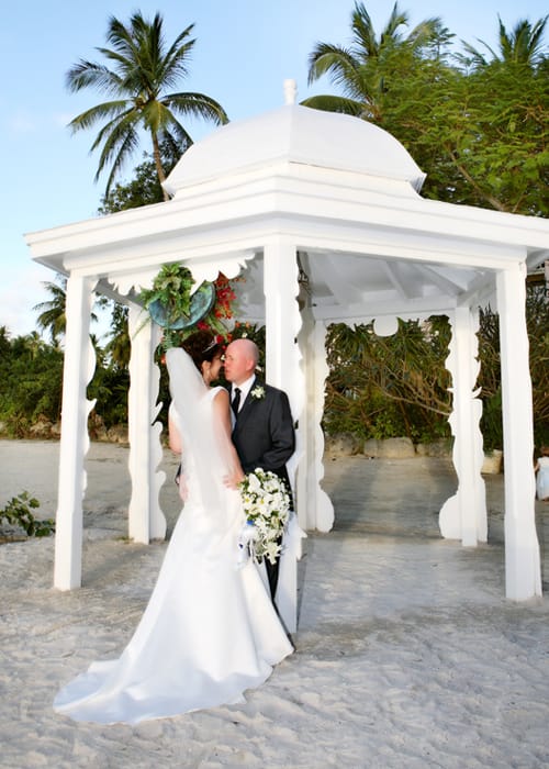 Father seeing the bride in her wedding dress before the ceremony